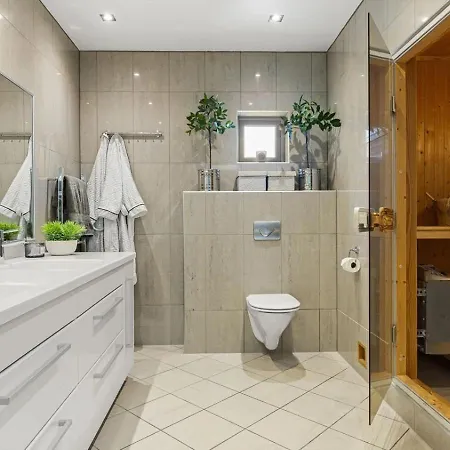 Beautiful House In Dom wakacyjny Arendal